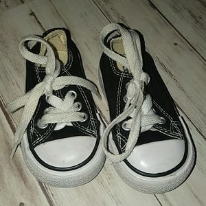 Converse infant shoes size 3